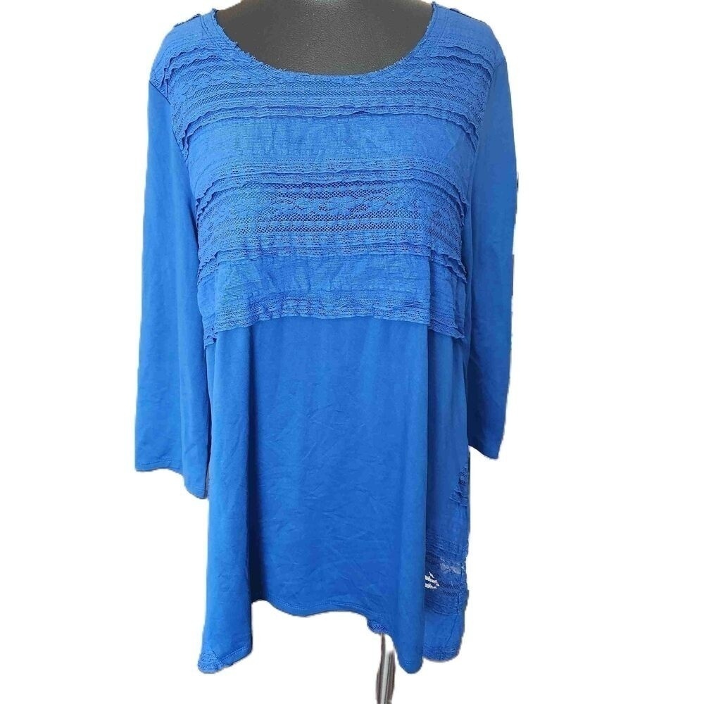 Mountain Mamas Long Sleeve Lace Swing Top Large/XLarge NWT